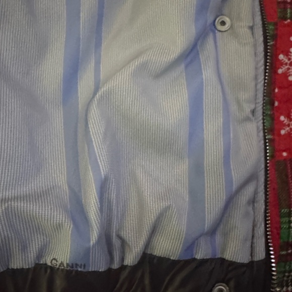 Ganni Shiny Black Puffer Vest - Picture 10 of 10